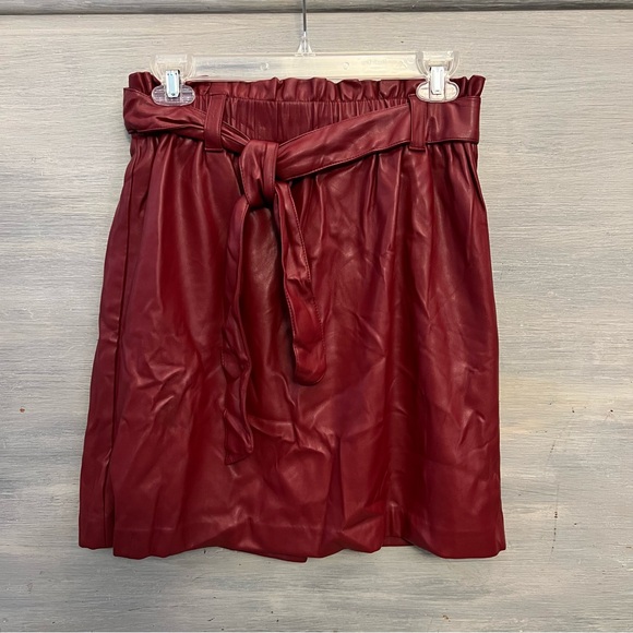LOFT Dresses & Skirts - LOFT Burgundy Faux Leather Mini Skirt Small NWT